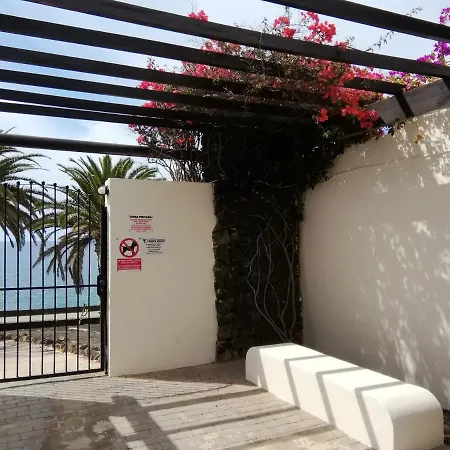 Apartment Playa Roca Cosy Studio - Seafront Pool Complex