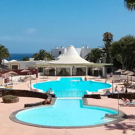 Apartment Playa Roca Cosy Studio - Seafront Pool Complex *