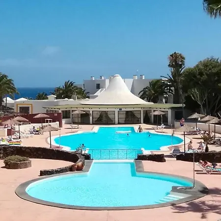 Apartman Playa Roca Cosy - Seafront Pool Complex *
